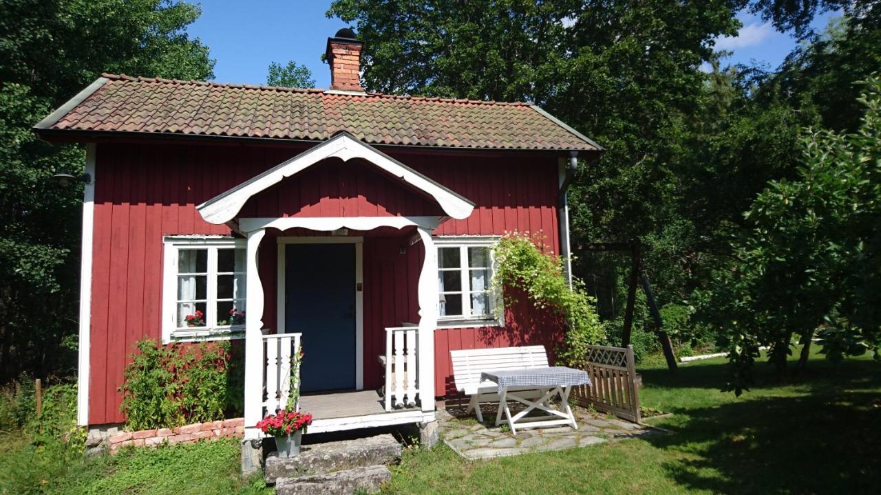 Roeda Stugan Pa Slinken Sala Kültér fotó